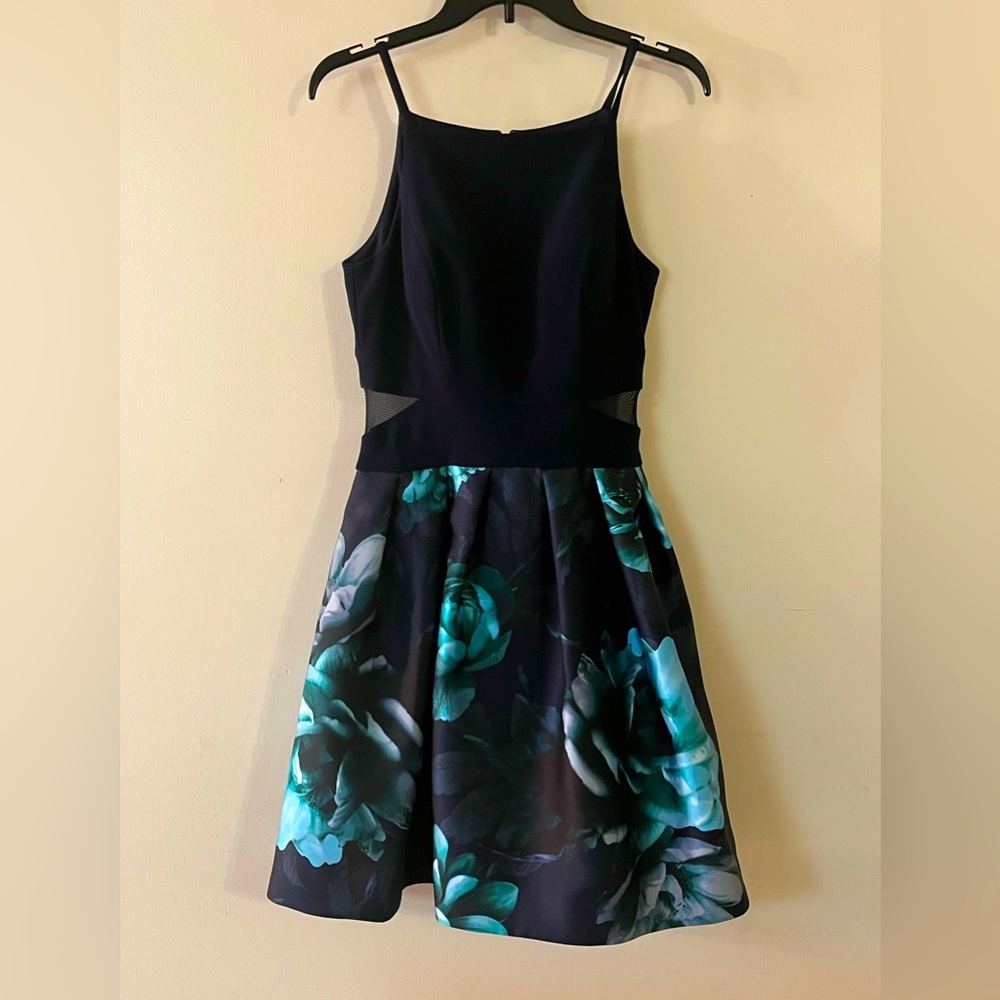 XSCAPE party dress size 6, Navy Blue with green blue and white flowers